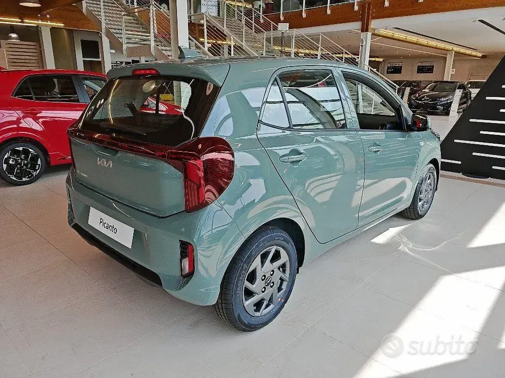 Nuova Kia Picanto Urban 63 CV (46 kW) 2026 Verde Utilitaria