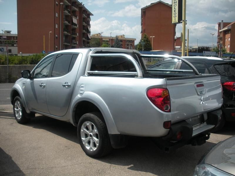 Occasion Mitsubishi L200 Intense+ 178 PK (130 kW) 2017 Zilver Pickup