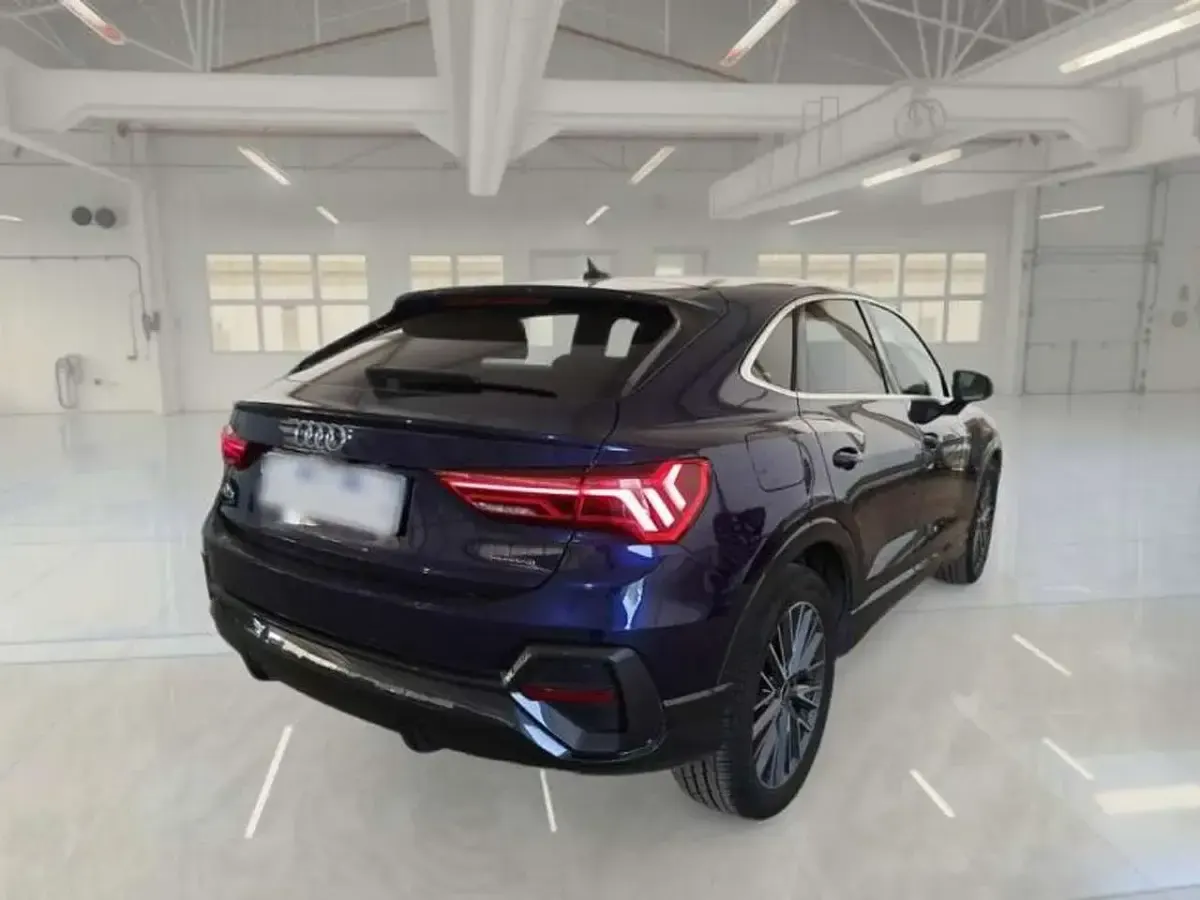Usata Audi Q3 Sportback 245 CV (180 kW) 2021 Blu/azzurro SUV