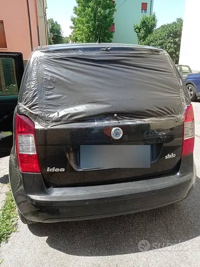 Usata Fiat Idea Emotion 95 CV (69 kW) 2006 Nero Monovolume