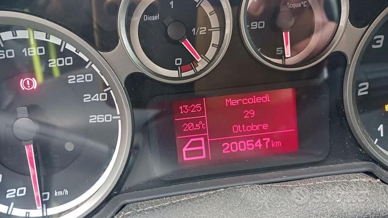 Usata Alfa Romeo MiTo Distinctive 120 CV (88 kW) 2009 Nero Utilitaria