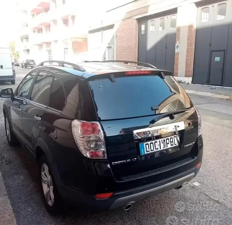 Usata Chevrolet Captiva 150 CV (110 kW) 2011 Nero SUV