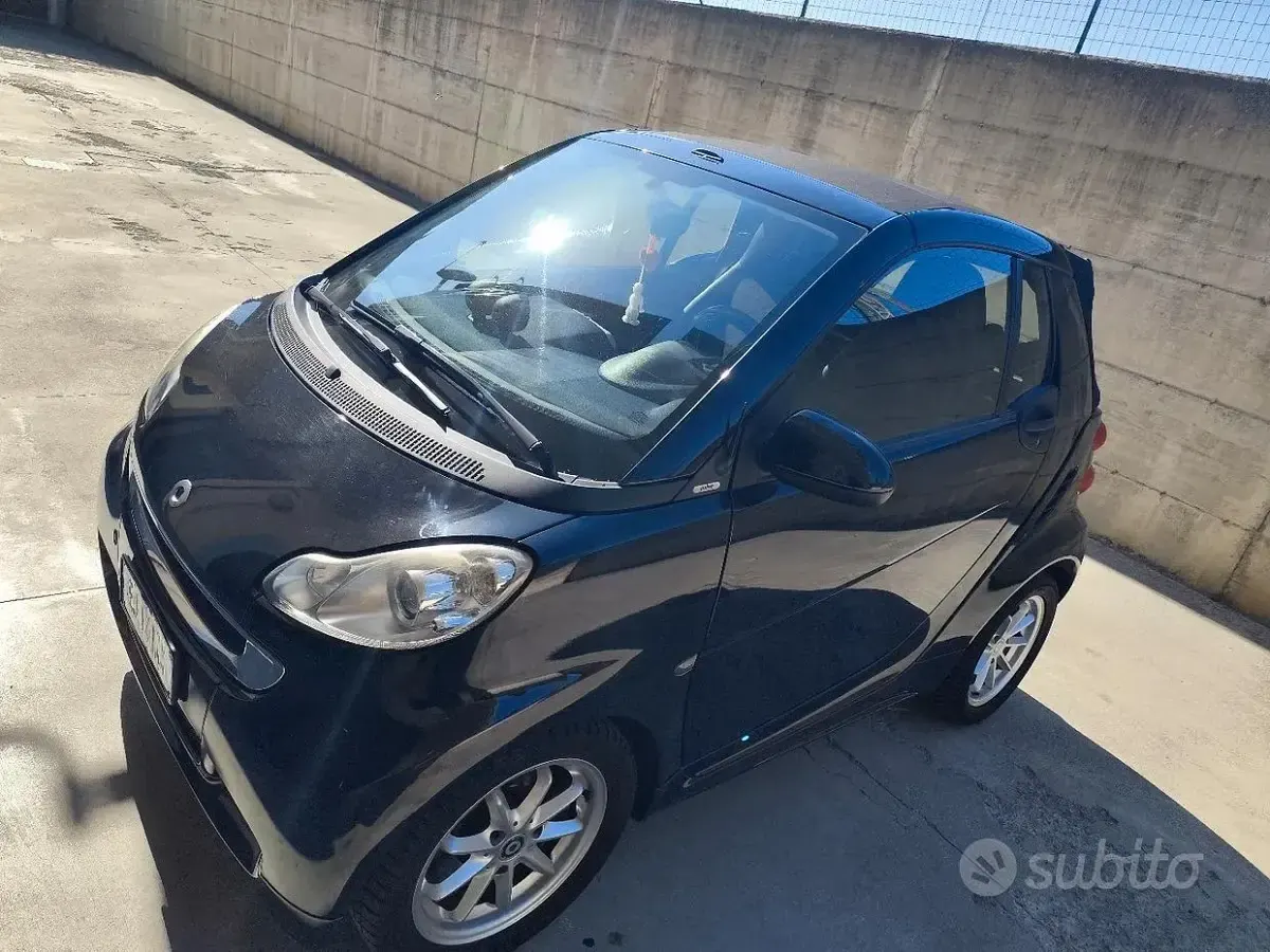 Usata Smart ForTwo Cabrio 71 CV (52 kW) 2011 Nero Cabrio