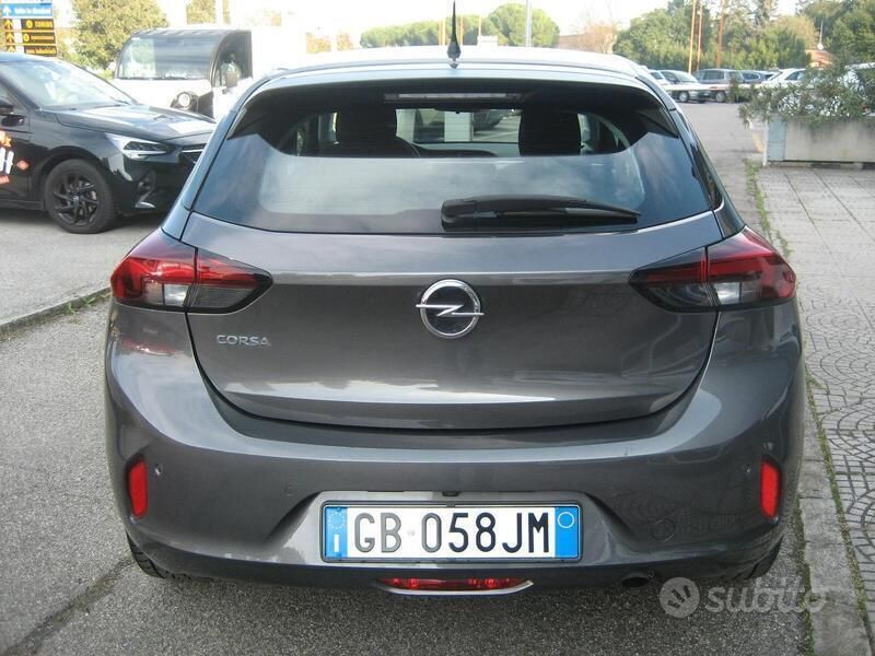 Usata Opel Corsa Edition 102 CV (75 kW) 2020 Grigio Utilitaria