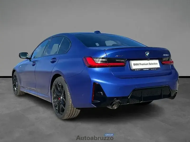 Usata BMW 320 Comfort Edition 190 CV (139 kW) 2024 Blu Berlina