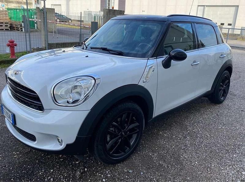 Usata Mini Cooper D Countryman 111 CV (81 kW) 2016 Bianco SUV