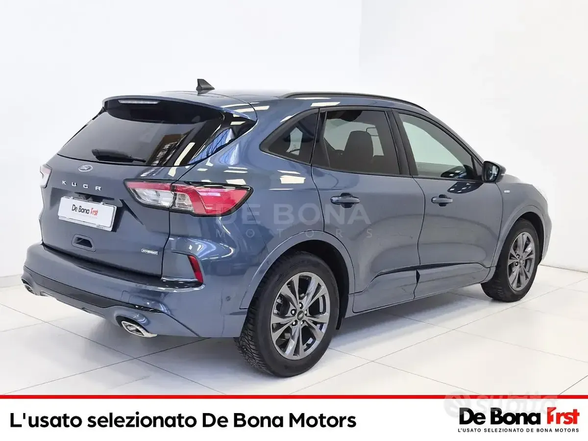 Usata Ford Kuga ST-Line 190 CV (139 kW) 2021 Azzurro SUV