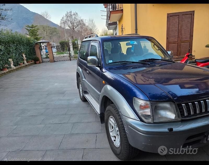 Blu Usata 1999 Toyota Land Cruiser SUV | 15.000 € (Buon prezzo) - Immagine 1/4