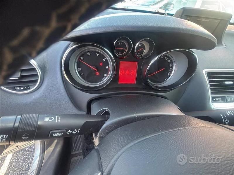 Usata Opel Meriva Design Edition 136 CV (100 kW) 2014 Grigio Monovolume