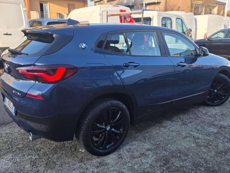 Usata BMW X2 150 CV (110 kW) 2020 Blu / metallizzato SUV