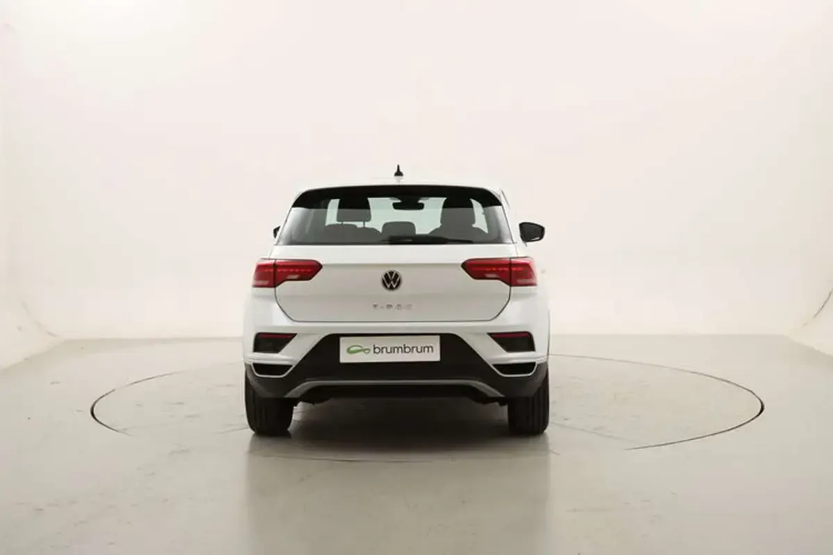 Usata VW T-Roc Life 110 CV (80 kW) 2021 Bianco SUV