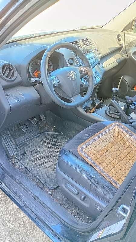 Usata Toyota RAV4 150 CV (110 kW) 2011 Nero SUV