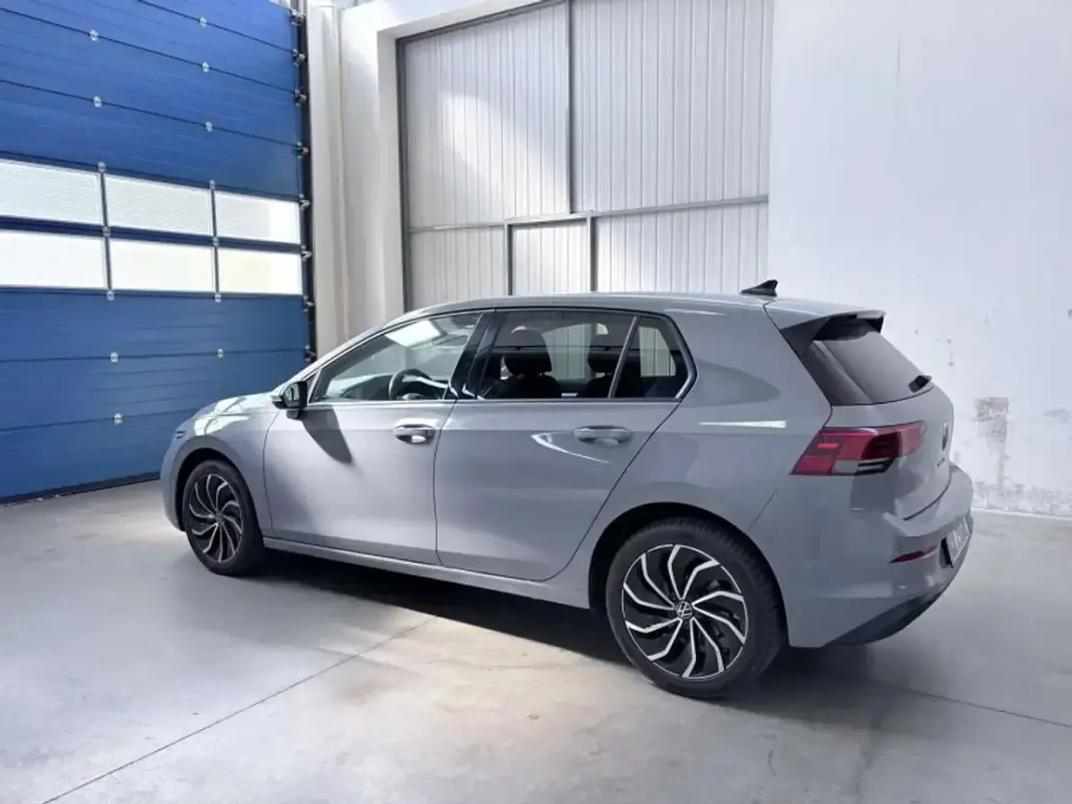 Usata VW Golf VIII Style 131 CV (96 kW) 2022 Grigio Berlina