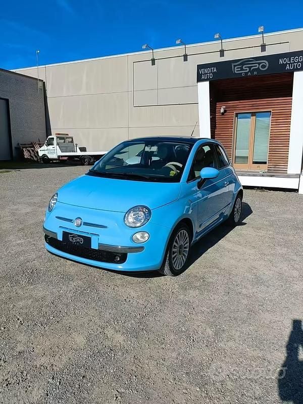 Usata Fiat 500 Lounge 85 CV (62 kW) 2012 Blu Berlina