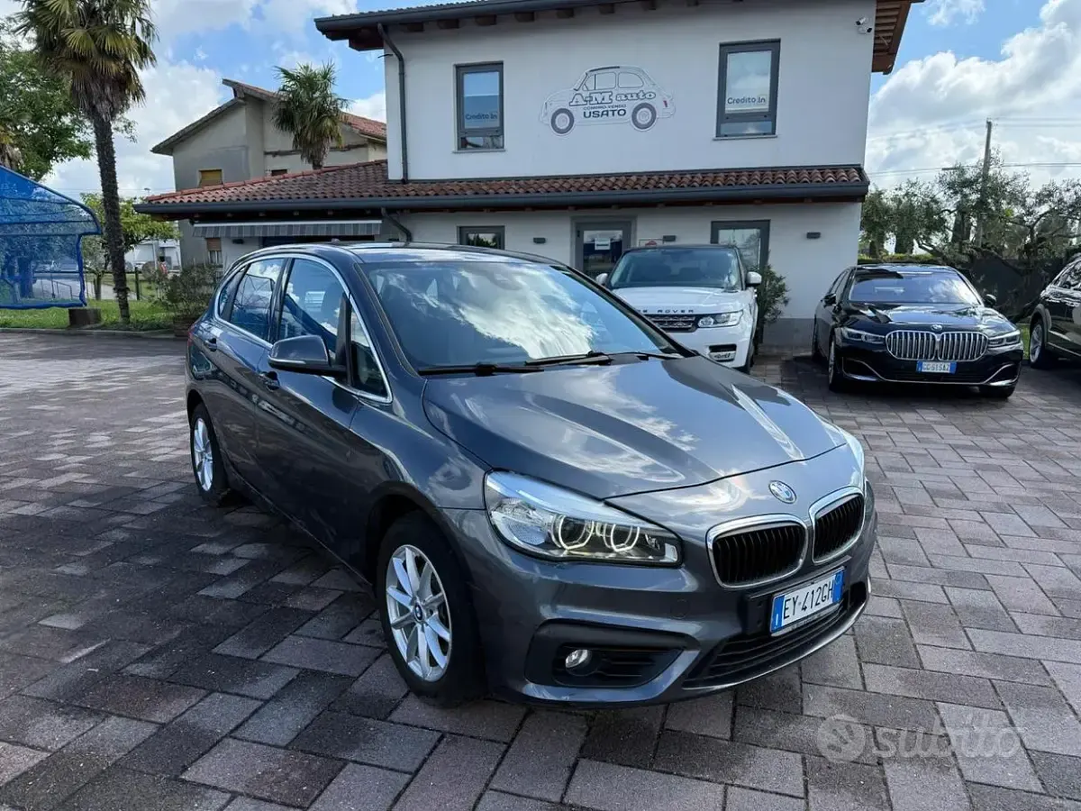 Usado BMW 218 Advantage 150 HP (110 kW) 2015 Cinzento Carrinha