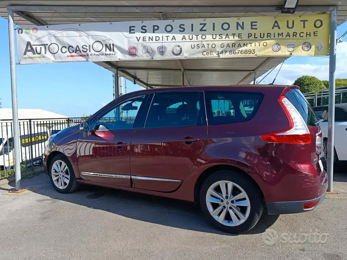 Usata Renault Scénic III 131 CV (96 kW) 2012 Rosso Monovolume
