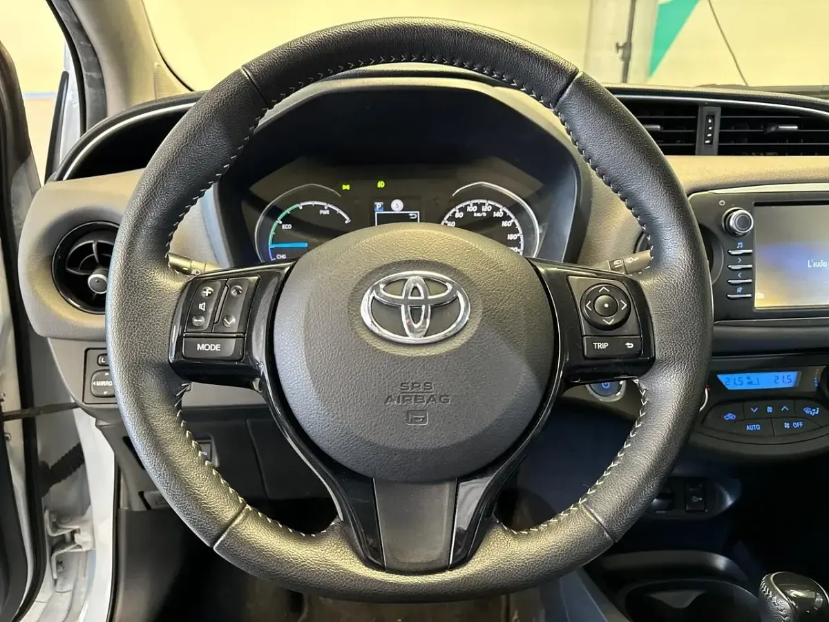 Usata Toyota Yaris Hybrid Business Edition 2019 Bianco Utilitaria