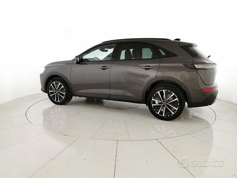 Nuova DS Automobiles DS7 Crossback 2025 Grigio SUV