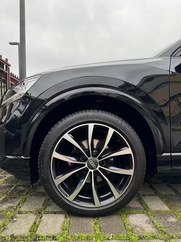 Usata Audi Q2 Admired 150 CV (110 kW) 2019 Nero SUV