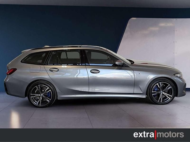 Usata BMW 330e M Sport 292 CV (214 kW) 2024 Grigio Station wagon
