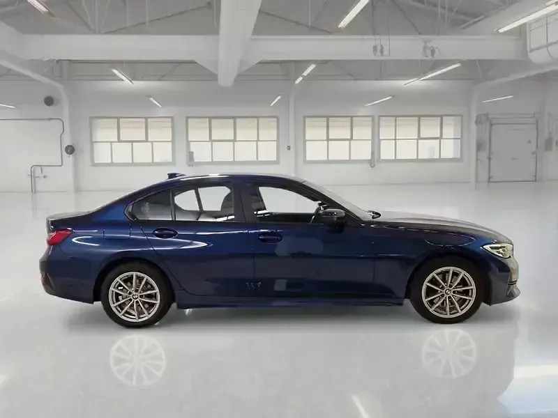 Usata BMW 320 Advantage 190 CV (139 kW) 2019 Blu Berlina
