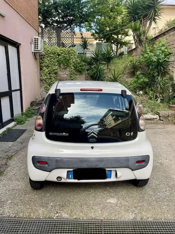 Usata Citroën C1 68 CV (50 kW) 2012 Bianco Utilitaria