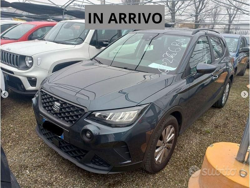 Usata Seat Arona Style 95 CV (69 kW) 2023 Grigio SUV
