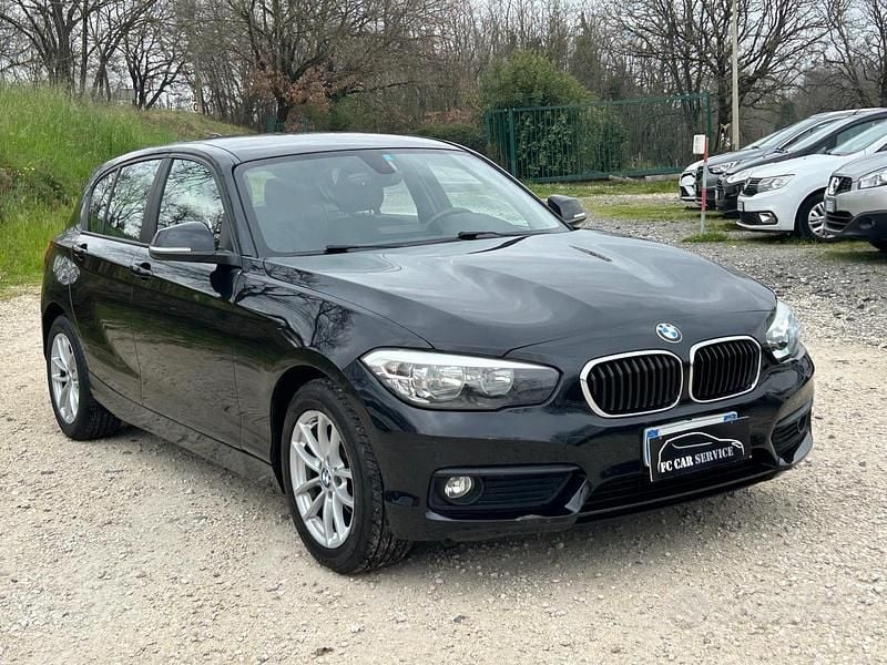 Usata BMW 116 Sport Line 116 CV (85 kW) 2018 Nero Utilitaria