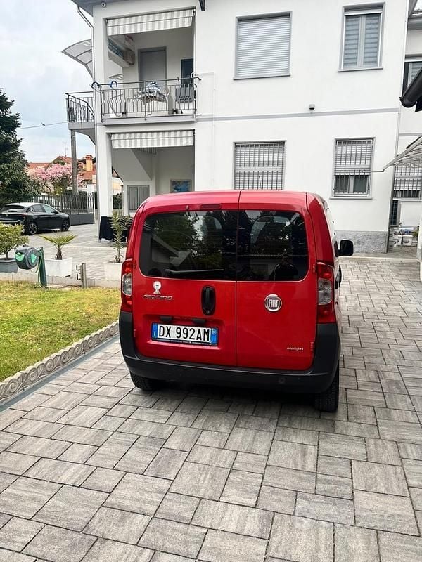 Usata Fiat Fiorino 75 CV (55 kW) 2009 Rosso Monovolume