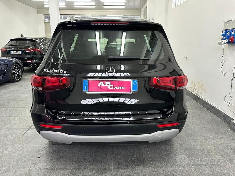 Usata Mercedes GLB180 Executive 116 CV (85 kW) 2023 Nero SUV