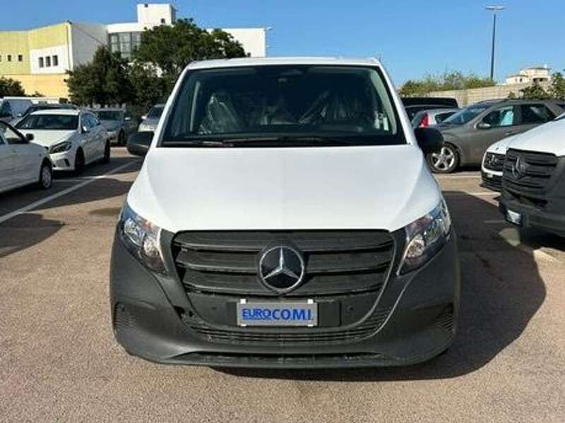 Usata Mercedes Vito 136 CV (100 kW) 2024 Bianco Furgone