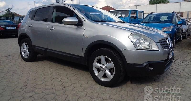 Usata Nissan Qashqai Tekna 117 CV (86 kW) 2008 Grigio SUV