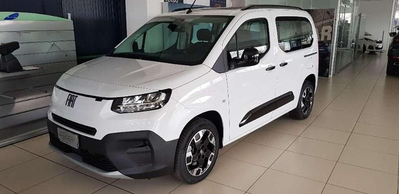 Nuova Fiat Doblò 102 CV (75 kW) 2025 Bianco Monovolume