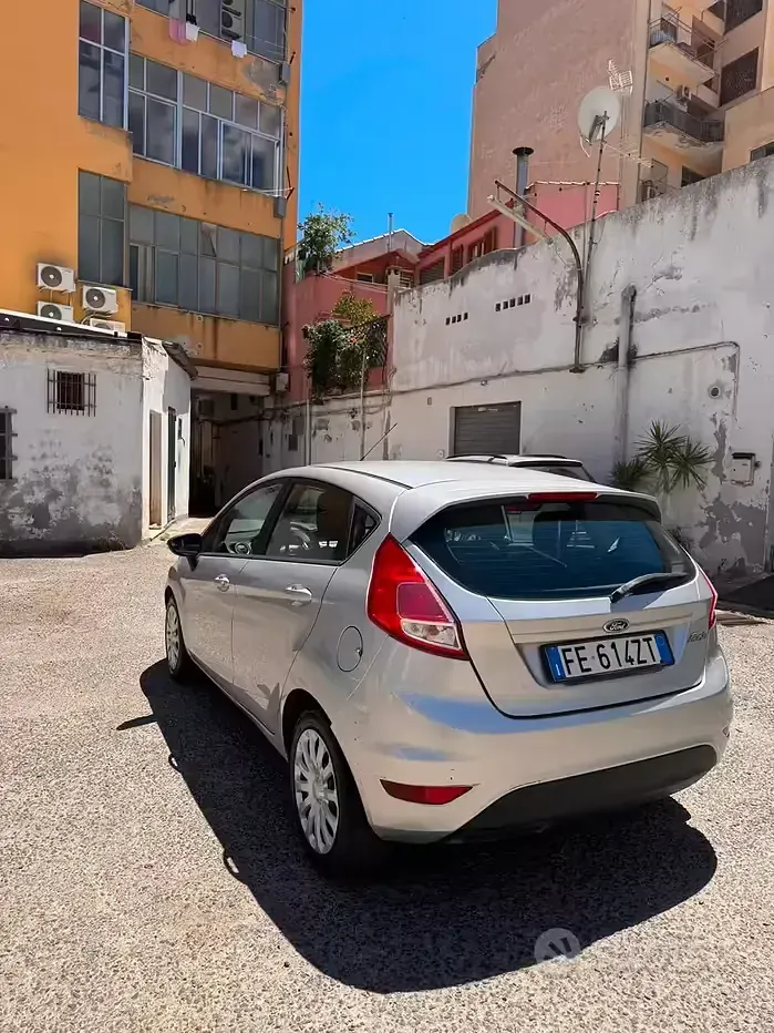 Usata Ford Fiesta 75 CV (55 kW) 2016 Utilitaria