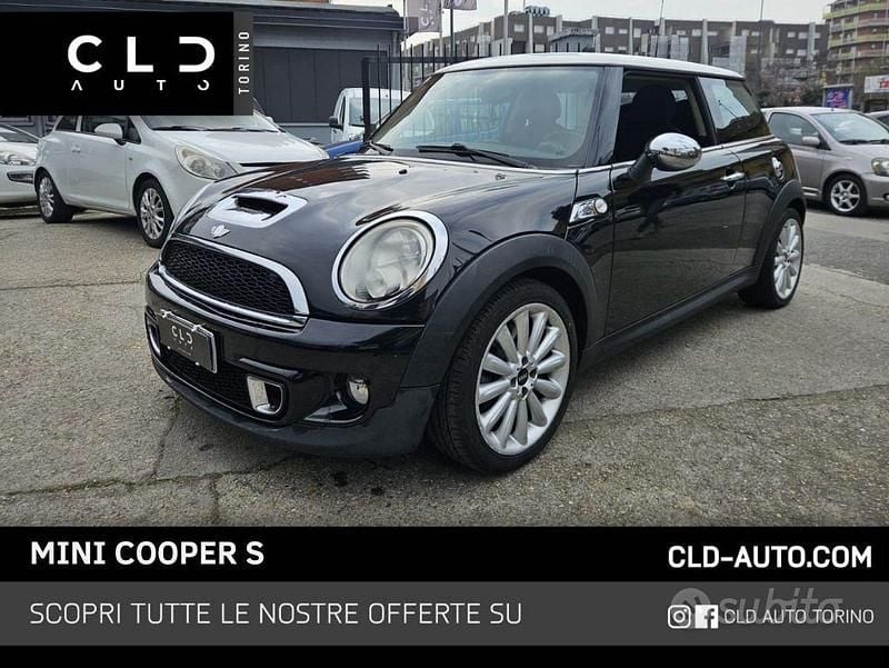 Usata Mini Cooper S 184 CV (135 kW) 2010 Nero Utilitaria