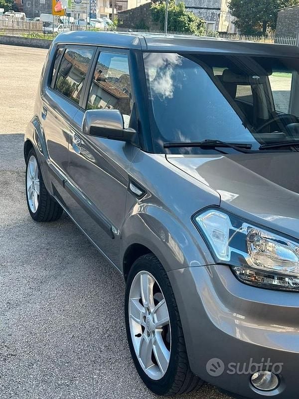 Usata Kia Soul 128 CV (94 kW) 2009 Marrone SUV