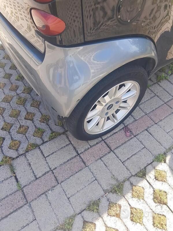Usata 2005 Smart ForTwo Coupé Coupé | 1200 € - Immagine 1/4