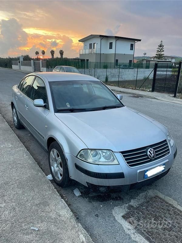 Usata VW Passat 2003 Grigio Berlina