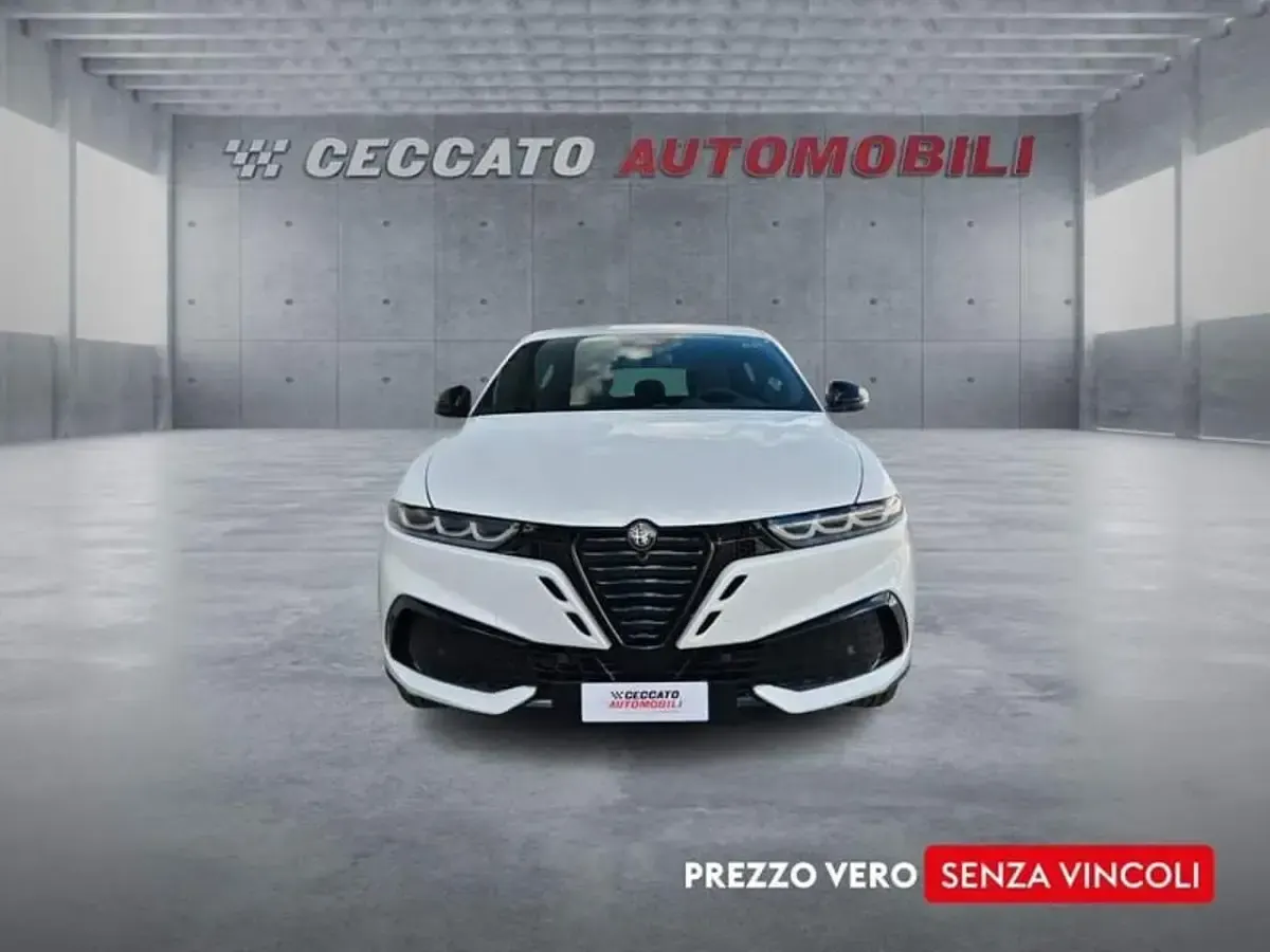 Nuova Alfa Romeo Tonale Ti 160 CV (117 kW) 2026 Bianco SUV