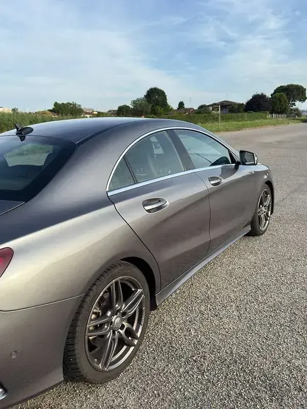 Usata Mercedes CLA220 AMG line 177 CV (130 kW) 2017 Coupé