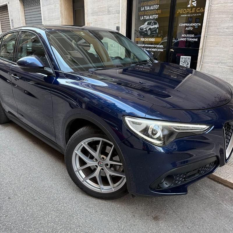 Usata Alfa Romeo Stelvio Executive 190 CV (139 kW) 2020 Blu SUV