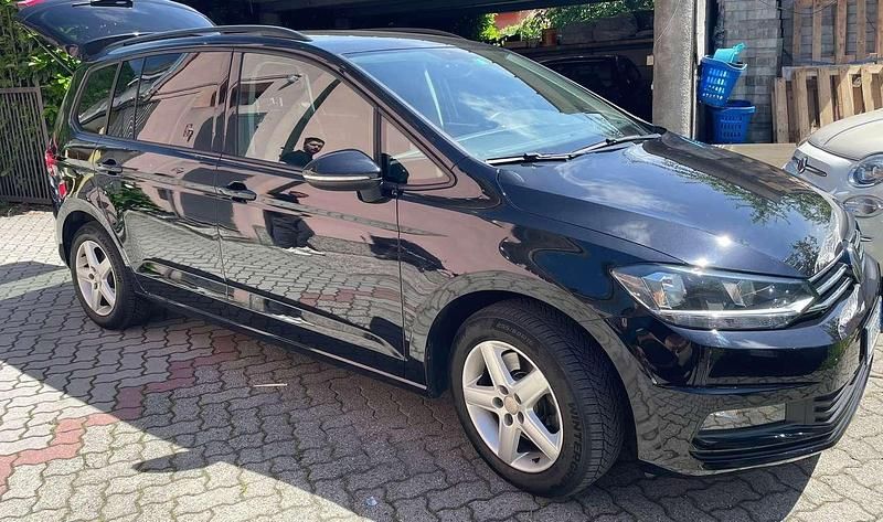 Usata VW Touran Trendline 105 CV (77 kW) 2019 Monovolume
