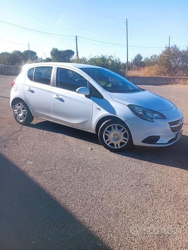 Bianco Usata 2016 Opel Corsa Berlina | 5500 € (Ottimo prezzo) - Immagine 1/4
