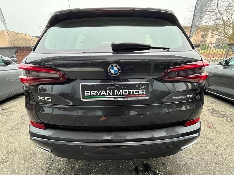 Usata BMW X5 231 CV (169 kW) 2022 Grigio SUV