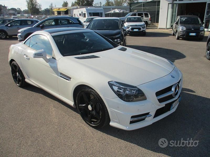 Begagnad Mercedes SLK250 Premium 204 HK (150 kW) 2012 Vit Cab