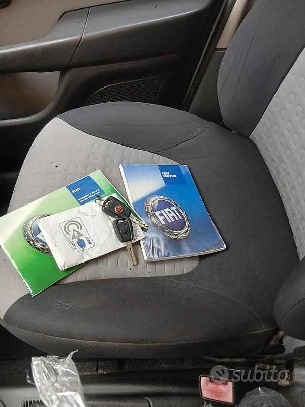 Usata Fiat Doblò Lounge 135 CV (99 kW) 2009 Monovolume