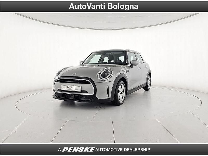 Usata Mini Cooper Essential 136 CV (100 kW) 2023 Argento Utilitaria