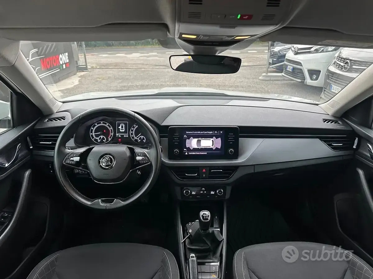 Usata Skoda Kamiq Ambition 110 CV (80 kW) 2023 Bianco SUV