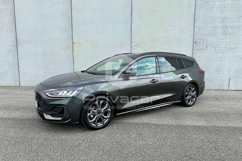 Usata Ford Focus ST-Line 155 CV (114 kW) 2024 Grigio Station wagon