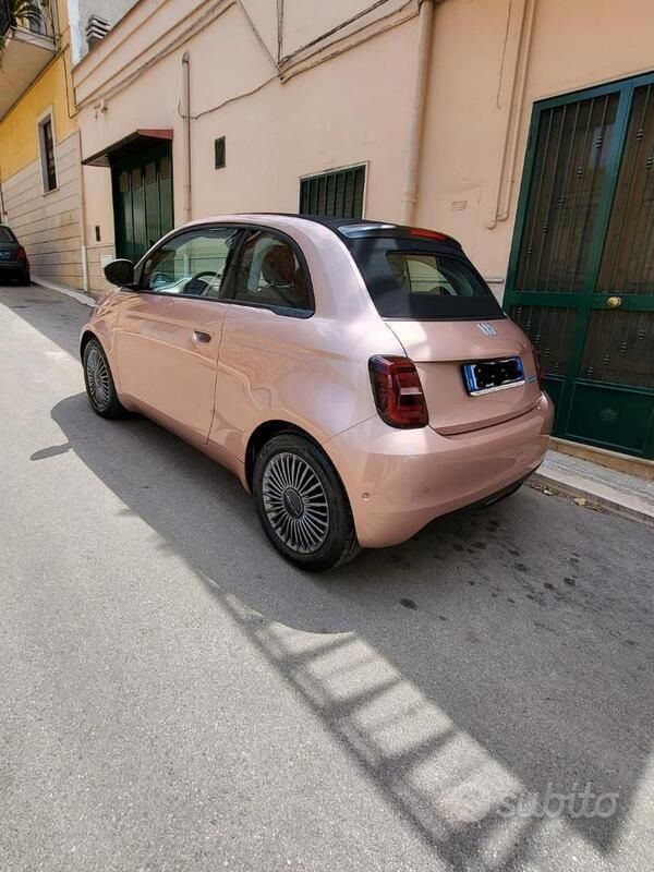 Usata Fiat 500e Icon 41 kW (57 CV) 2022 Cabrio